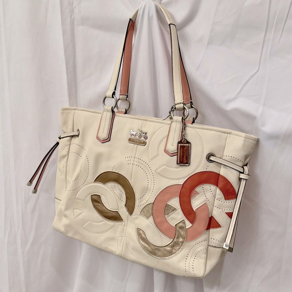 COACH handbag- white with pink Cs - good condition!